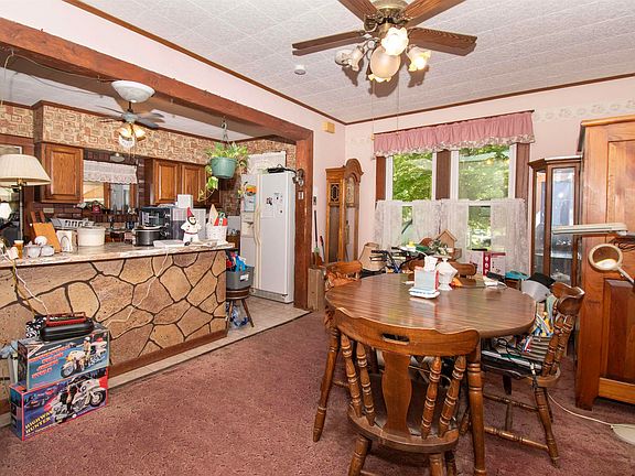 5th image of 1604 E Dowling St
