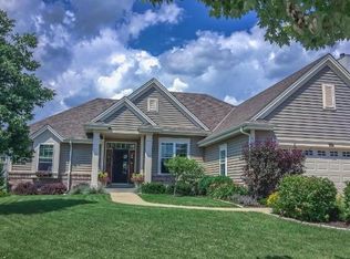 106 Jersey Cir, Waukesha, WI 53188