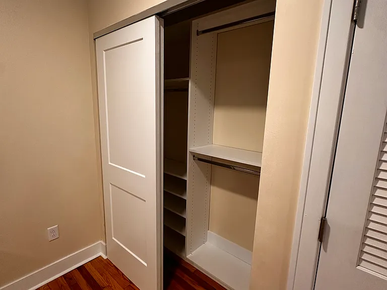 6252 Southwood Ave. — Photo 21