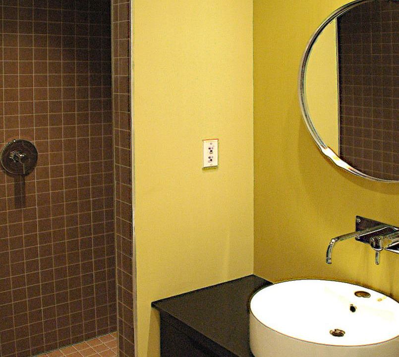 1st image of 609 E Passyunk Ave #1
