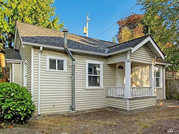 2nd image of 5514&-5514B 11th Ave NE