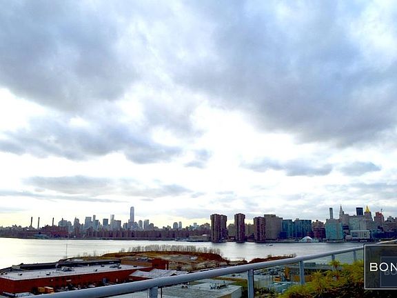 4th image of 549 Borden Ave APT 12E
