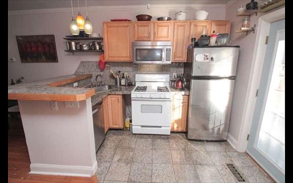 4th image of 2620 Latona St