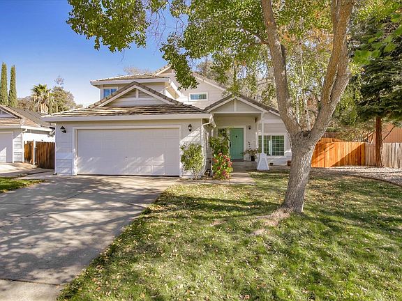 2nd image of 4013 Tea Rose Ct