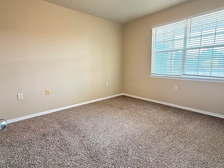 1700 Villa Capri Cir #213 — Photo 11