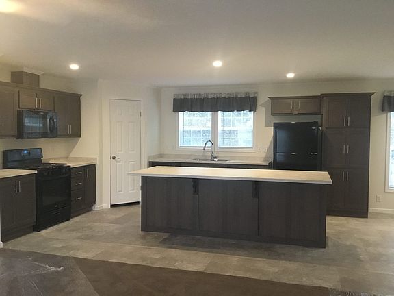 2nd image of 2 Sharon Dr #303