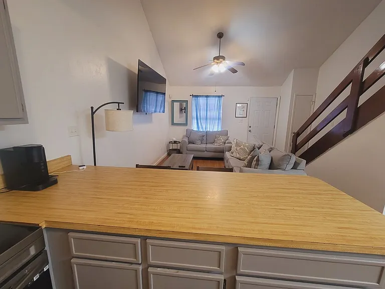 1119 Ocala Rd — Photo 10