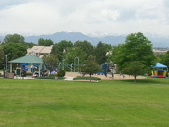 Stratford Lakes Park