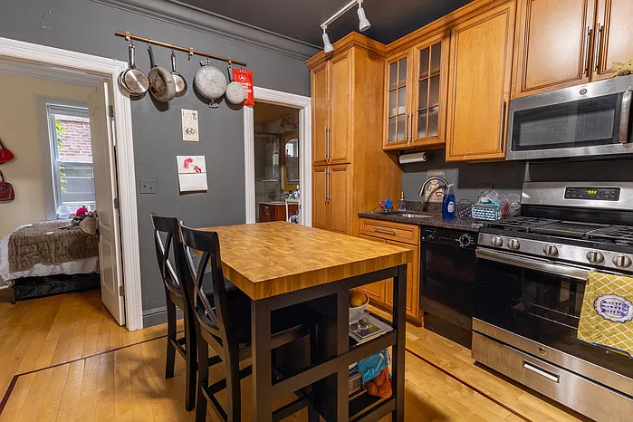 23 Margaret St #1 — Photo 2