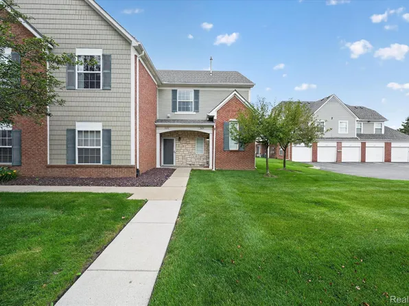 54851 Marissa Way #71, Utica, MI 48316