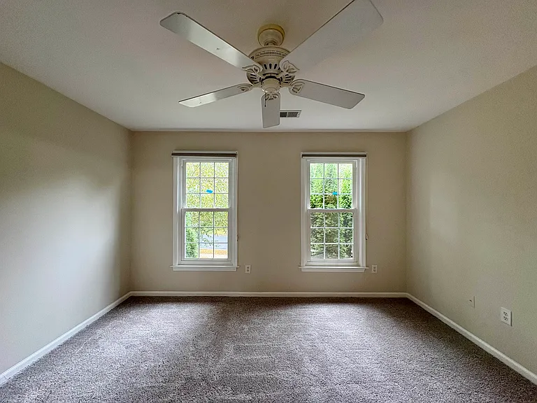 1151 Fieldview Dr — Photo 44