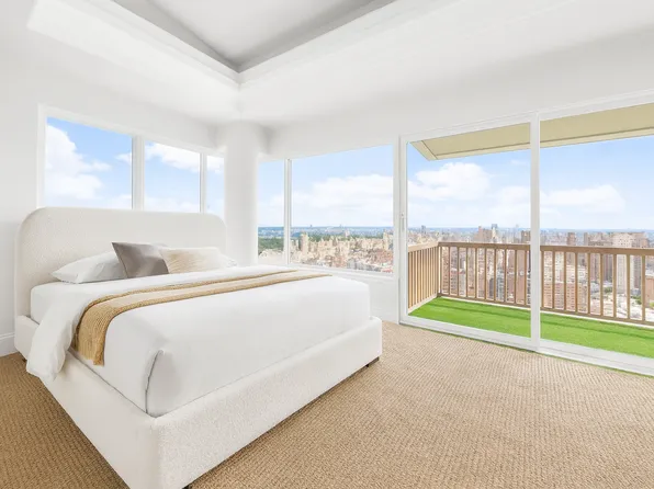 200 East 69th Street image 14 of 29