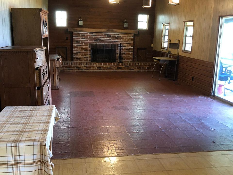 Large living area or great room.