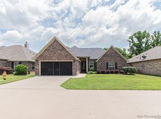 9827 Cedar Brooke Dr, Shreveport, LA 71115