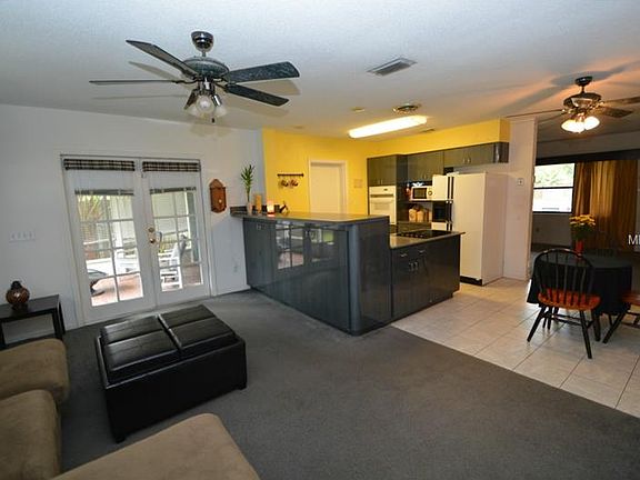 3rd image of 3302 Carnine Dr