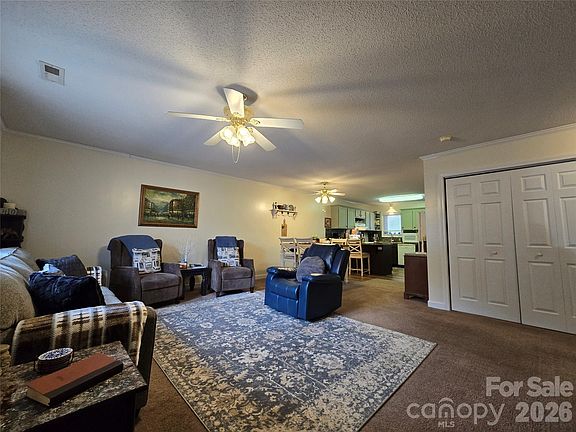 3rd image of 505 2nd Street Pl NE APT D2