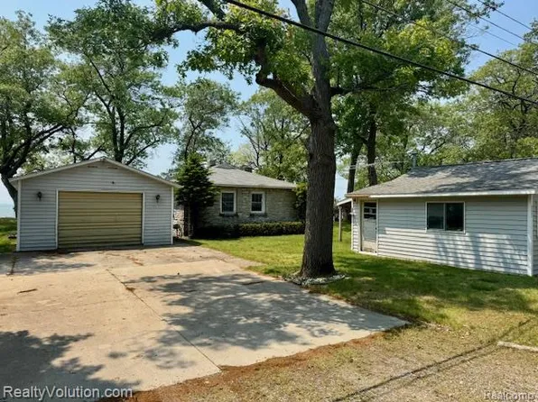 9337 Point Charities Ave, Pigeon, MI 48755