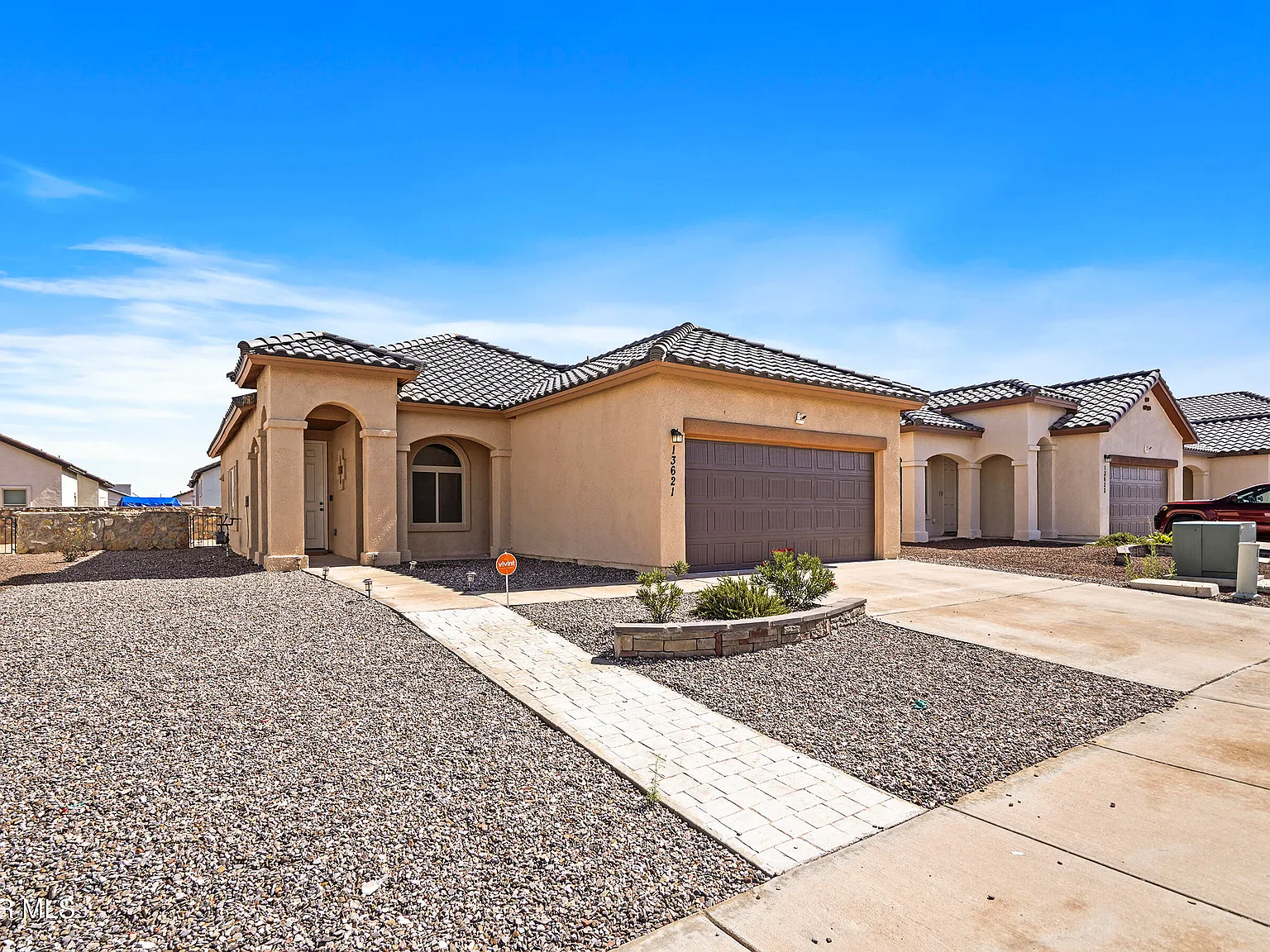 3 bed, 2.0 bath, 1104 sqft, $1,750 — Photo 3
