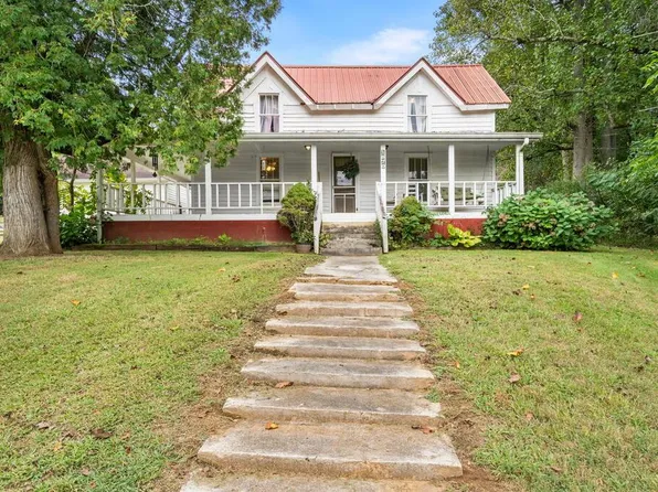 1870 Upper Bell Creek Rd, Hiawassee, GA 30546