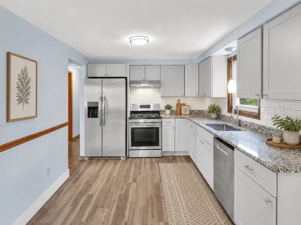 51 Revo Rd, Pittsburgh, PA 15236
