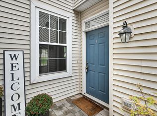 17 Carousel Cir, Hershey, PA 17033