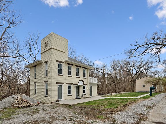 2nd image of 1926 3rd St