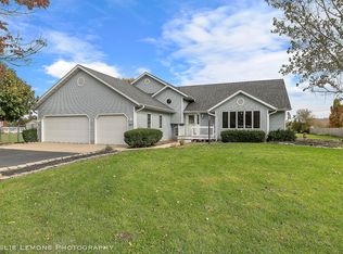 3820 Candyland Ln, Morris, IL 60450