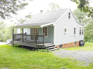 411 Finn Swamp Rd, Lakeville, PA 18438