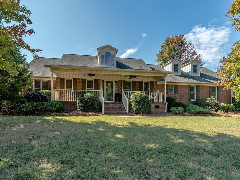 1st image of 313 Carly Ln
