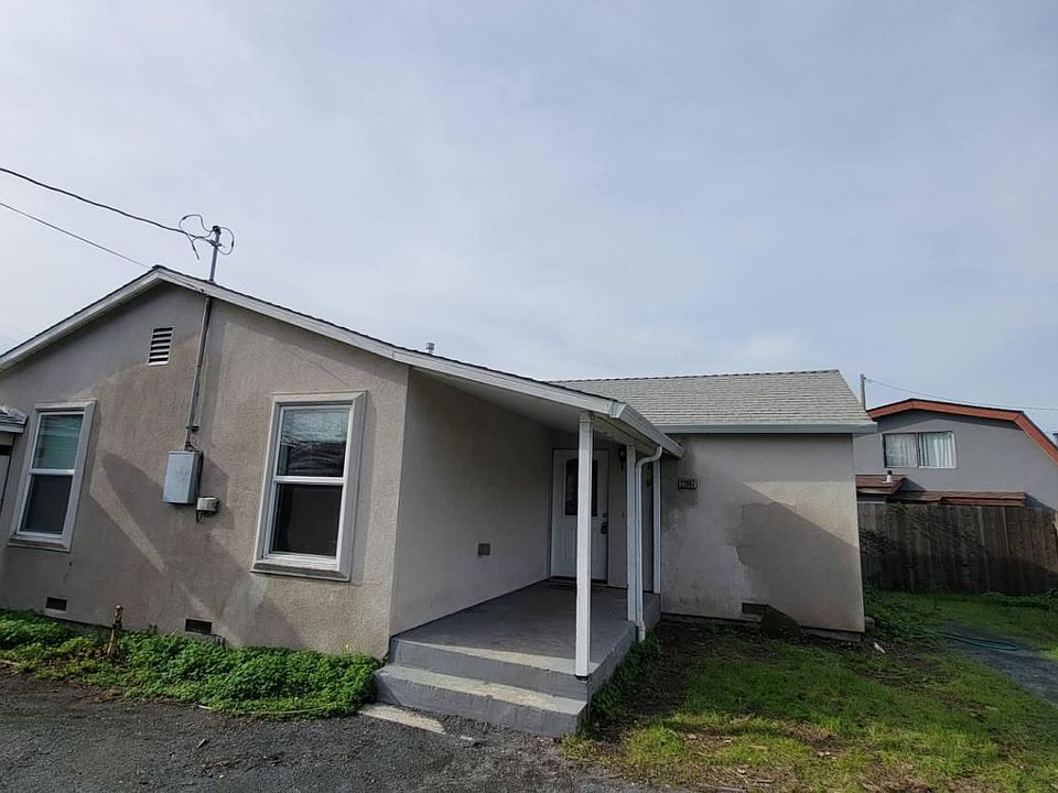 1st image of 22697 Sonoma St