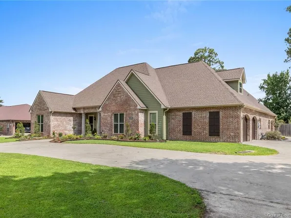 1032 Tan Tara Cir, Lake Charles, LA 70611