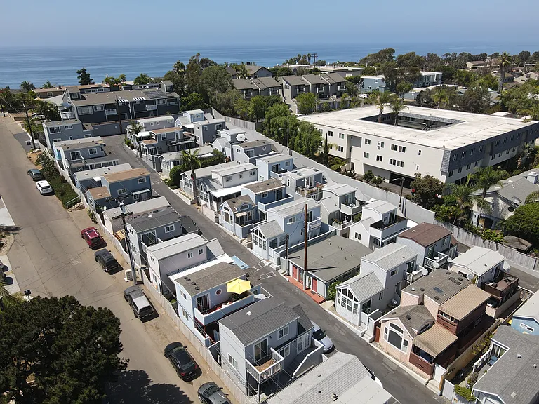 1624 N Coast Hwy #44 — Photo 7