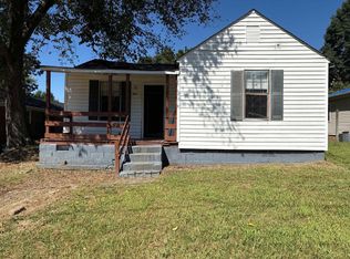 1012 Sharon St, High Point, NC 27260