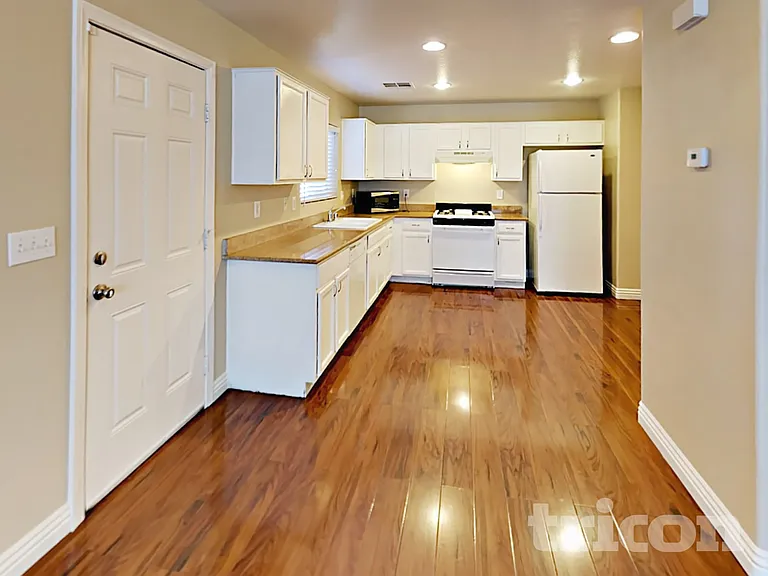 5230 Shreve Ave — Photo 5