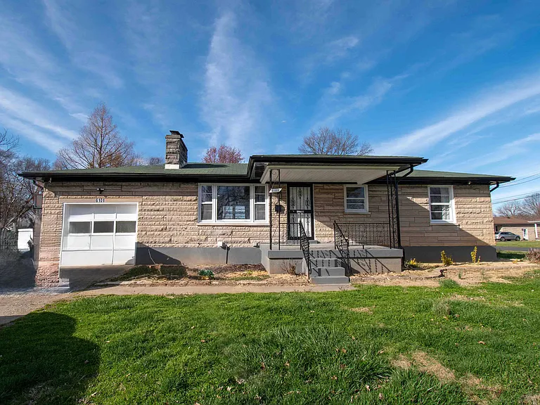 6101 Morning Glory Ln — Photo 1