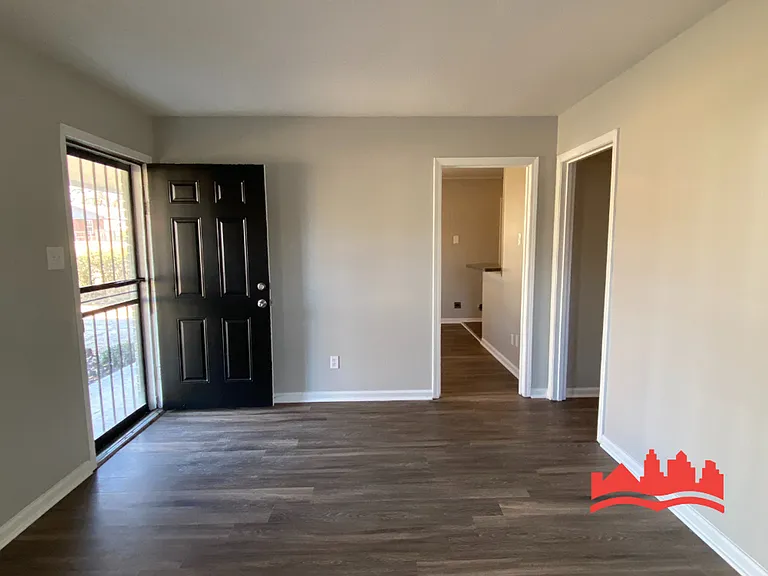 745 Harahan Rd — Photo 3