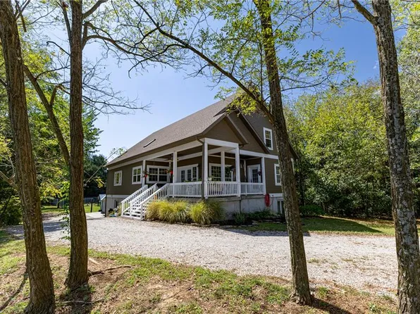 502 E Leighton St, Frontenac, KS 66763