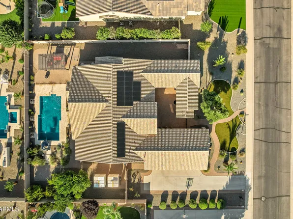 3076 E LA COSTA Drive, Gilbert, AZ 85298