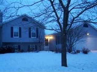 538 Cherry Wood Dr, Oregon, WI 53575