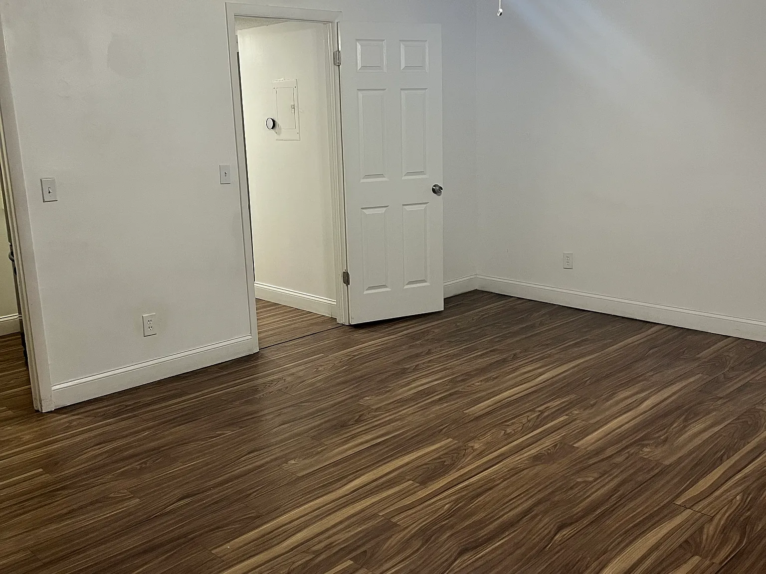 1 bed, 760 sqft, $1,350 — Photo 3
