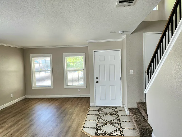 13898 Clydesdale Run Ln — Photo 12