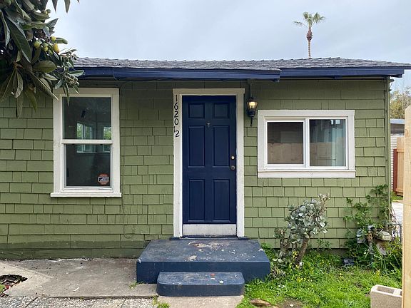 2nd image of 1620 1/2 29th St