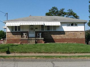 923 6th St, Baden, PA 15005