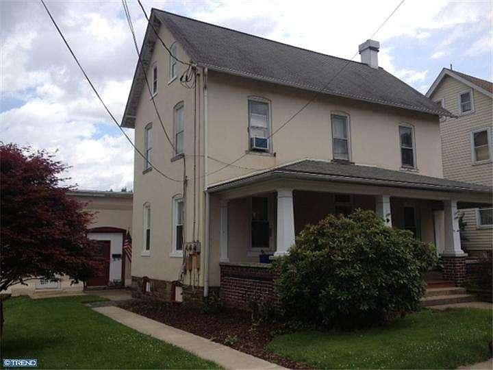 2nd image of 119 N 6th St