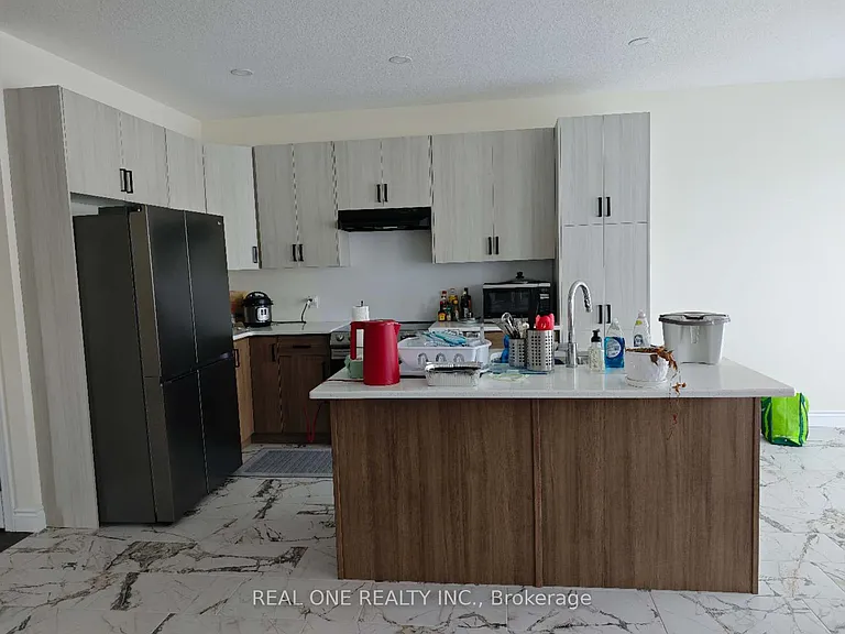 1240 Emma Chase — Photo 7
