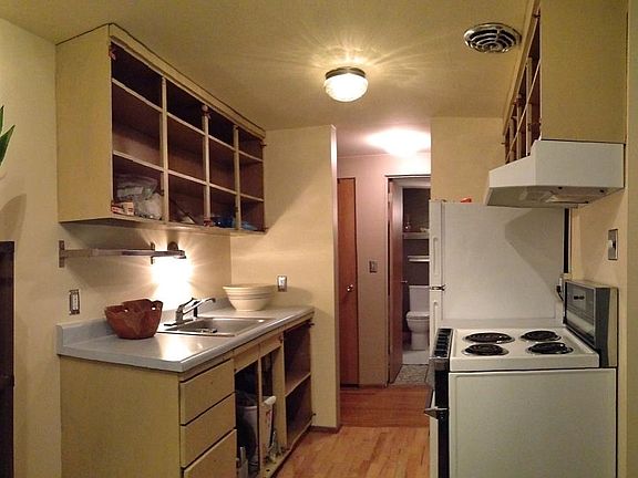 3rd image of 919 2nd Ave W APT 508