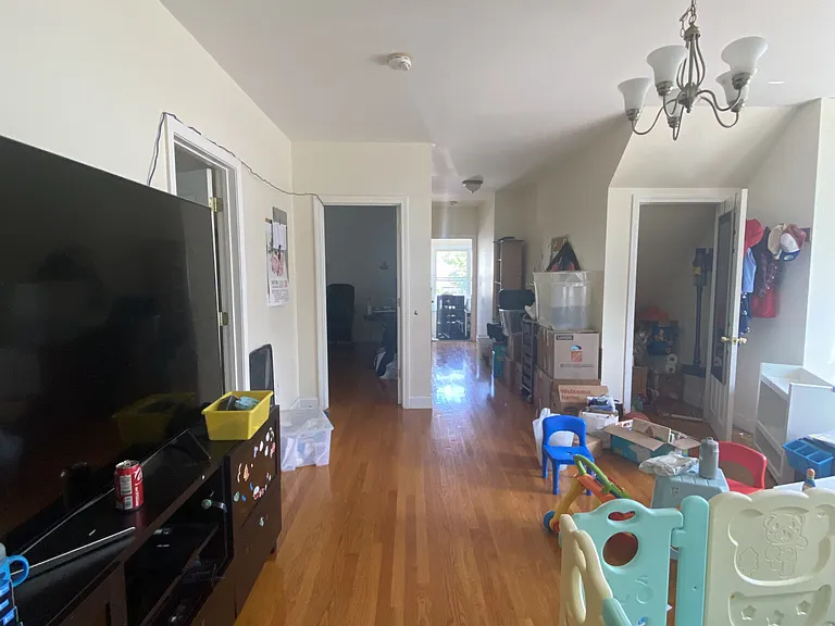 230 Washington St #2 — Photo 9