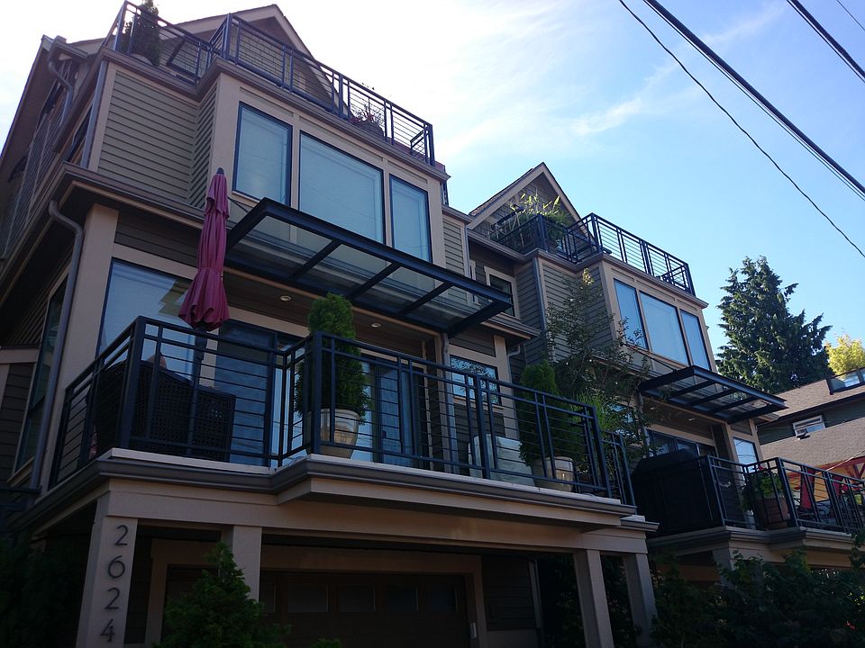 1st image of 2624 Yale Ave E