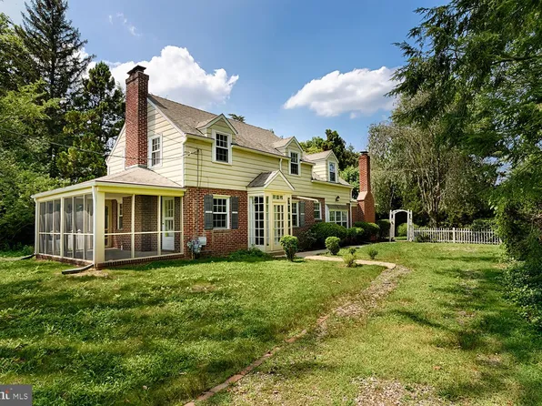 603 Bowling Grn, Moorestown, NJ 08057