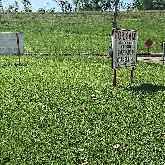 2nd image of 105 Midway Dr